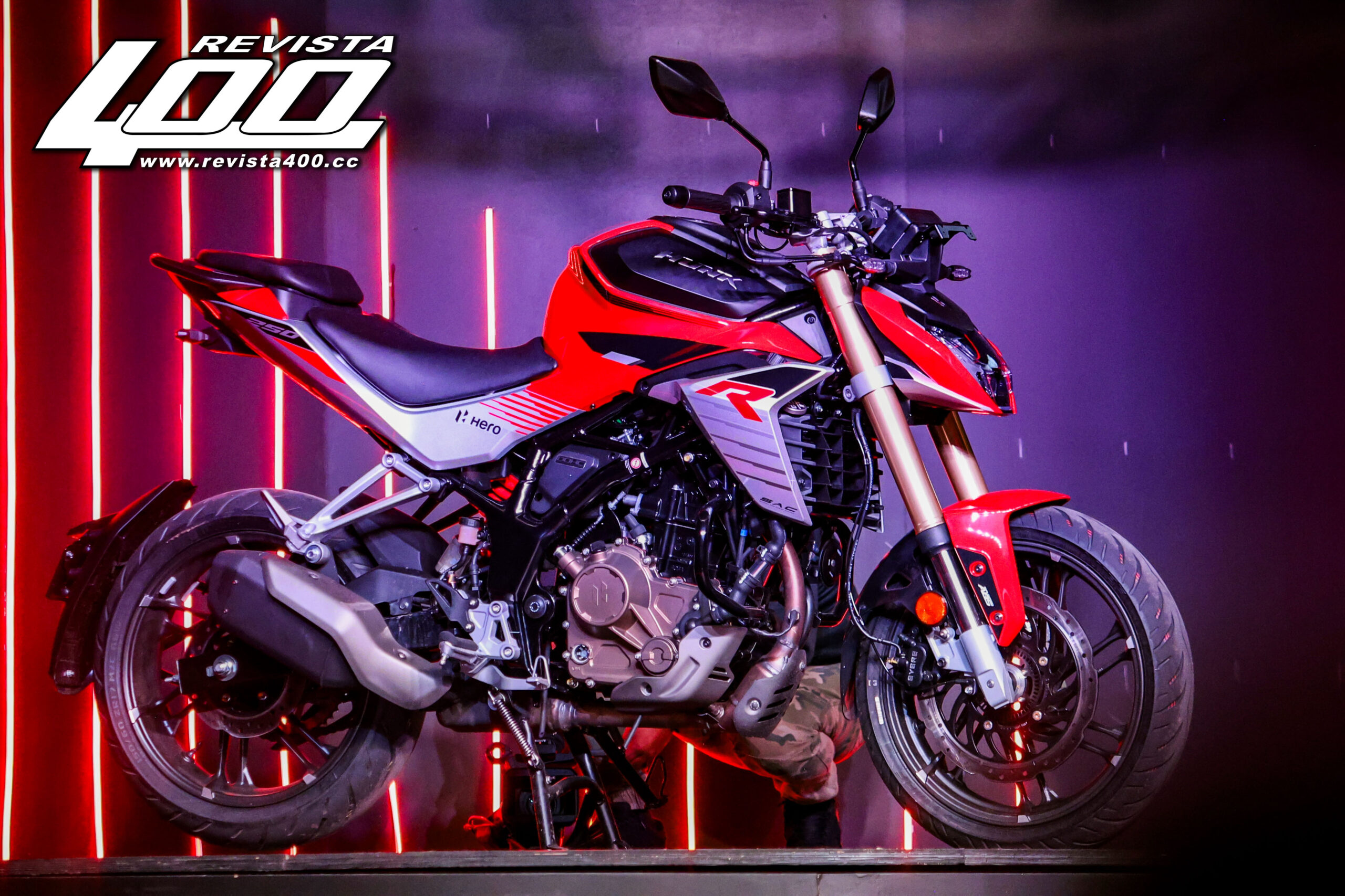 HERO MOTOS PRESENTA LA NUEVA HUNK 250R