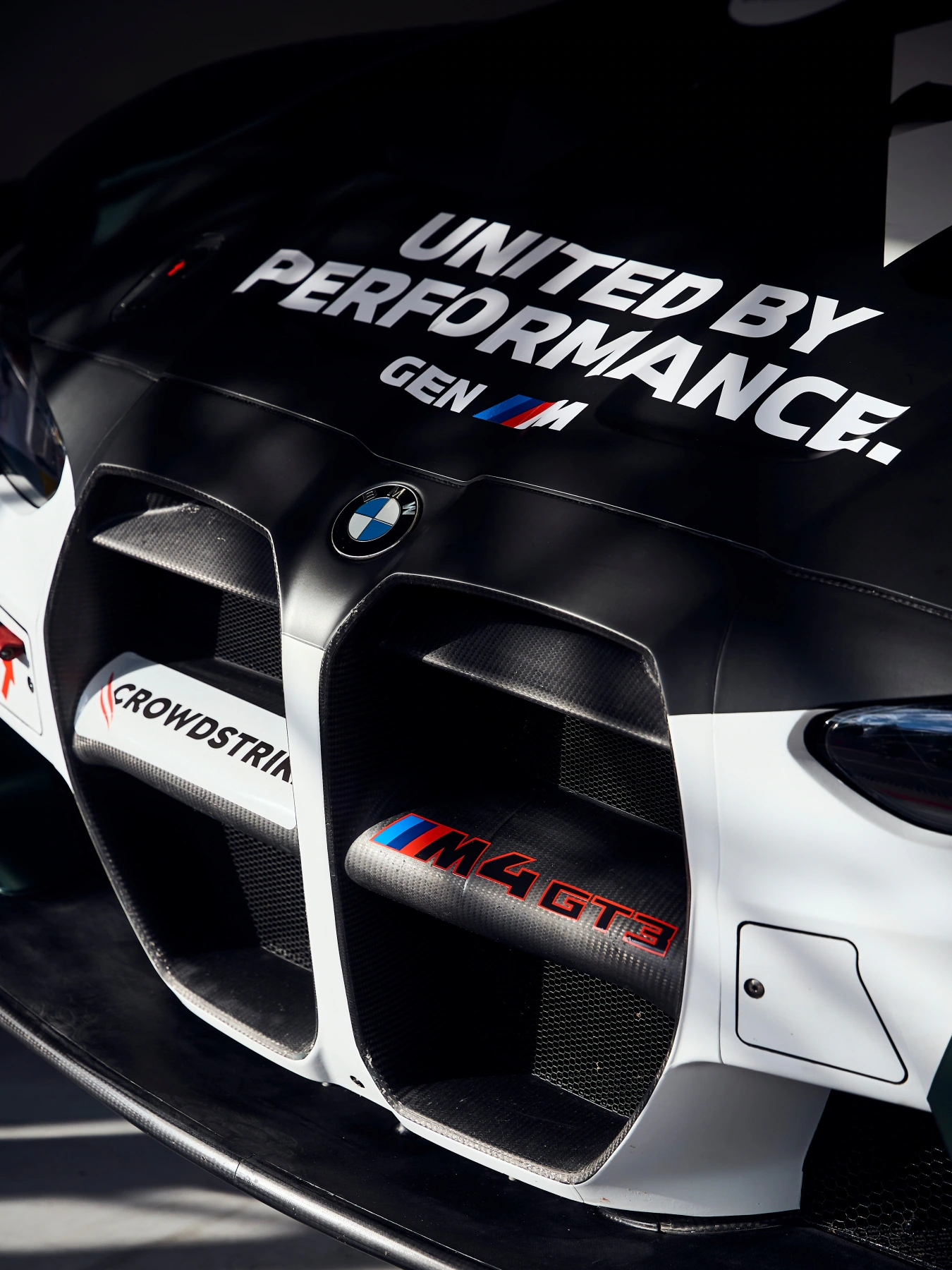 BMW PRESENTA GEN M