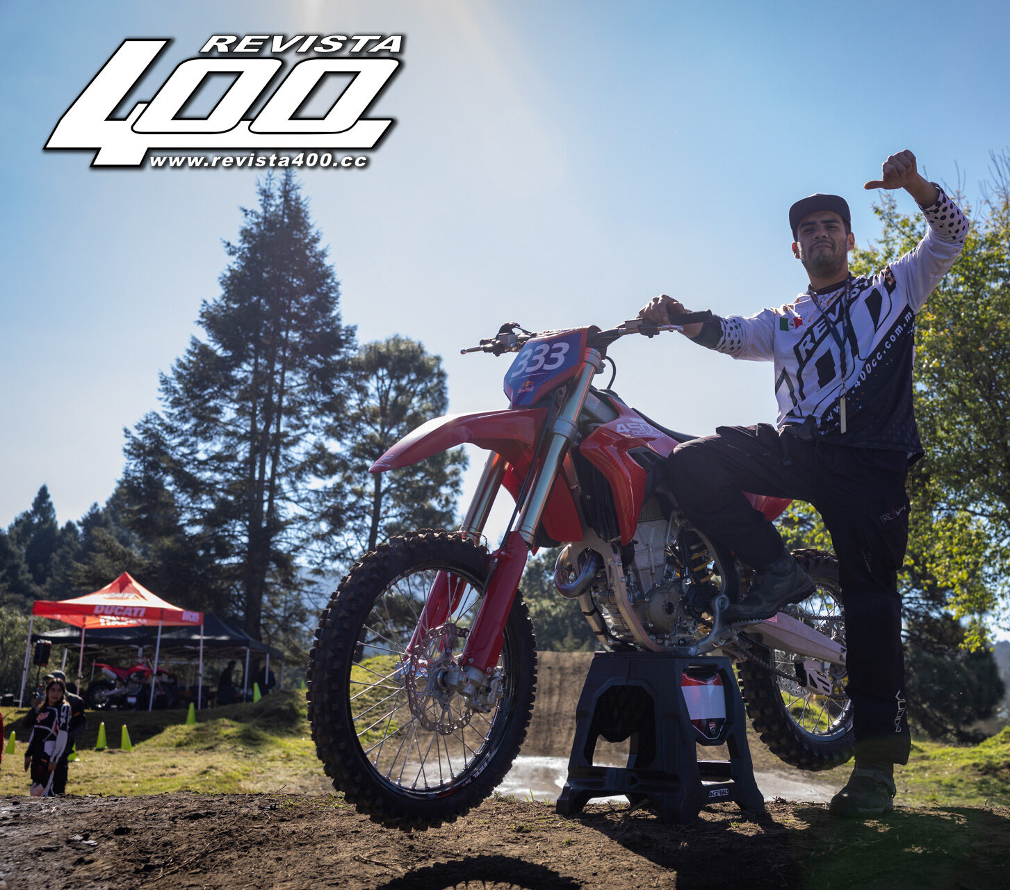 PRUEBA OFF-ROAD CON LA DUCATI DESMO 450 MX