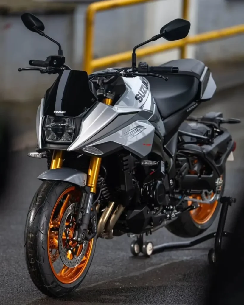 SUZUKI CELEBRA 45 AÑOS DE LA KATANA