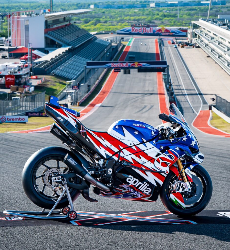 APRILIA CELEBRA LA HISTORIA DE E.E.U.U. CON LA X 250TH