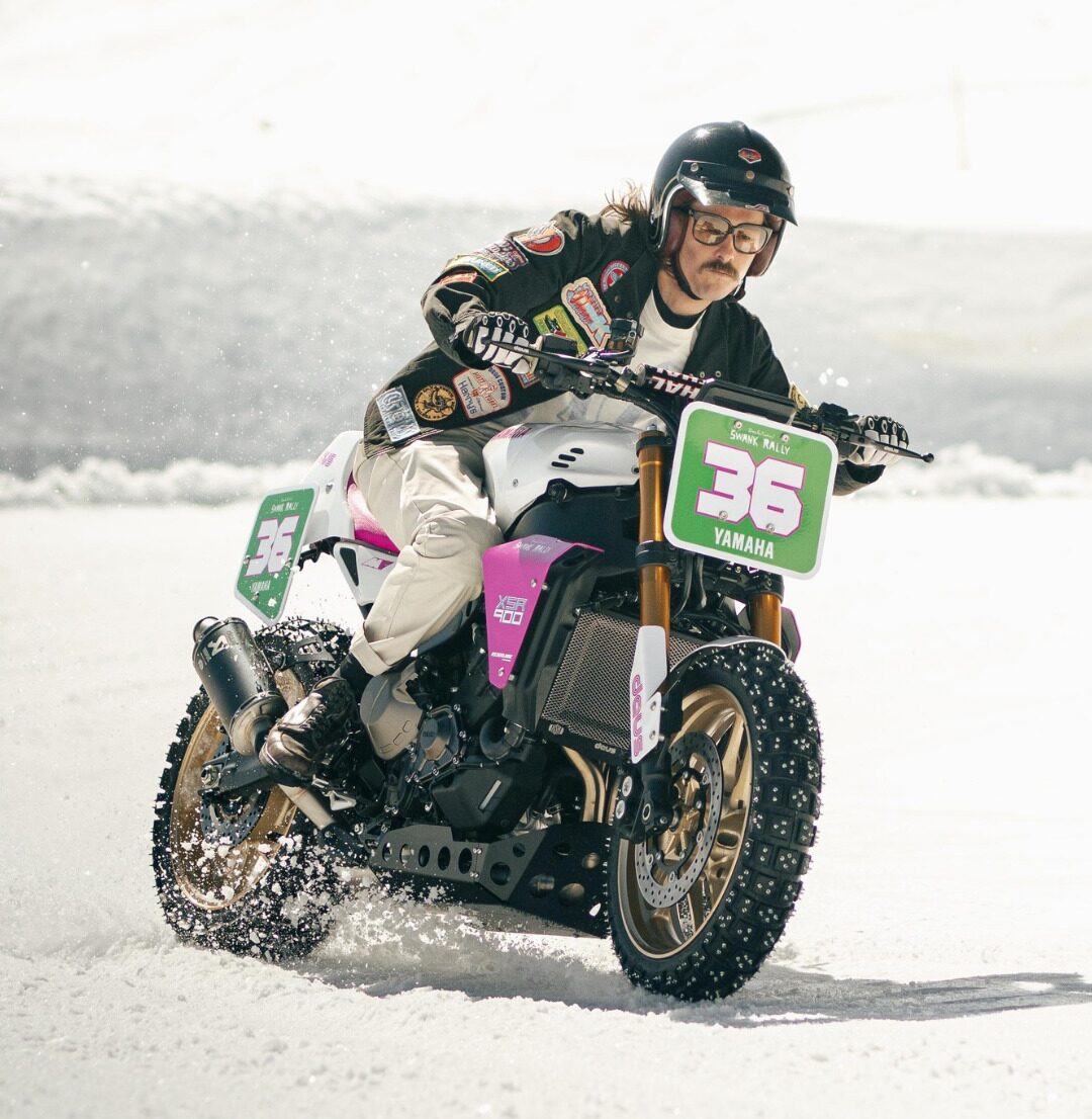 LA XSR900 PREPARADA PARA EL HIELO