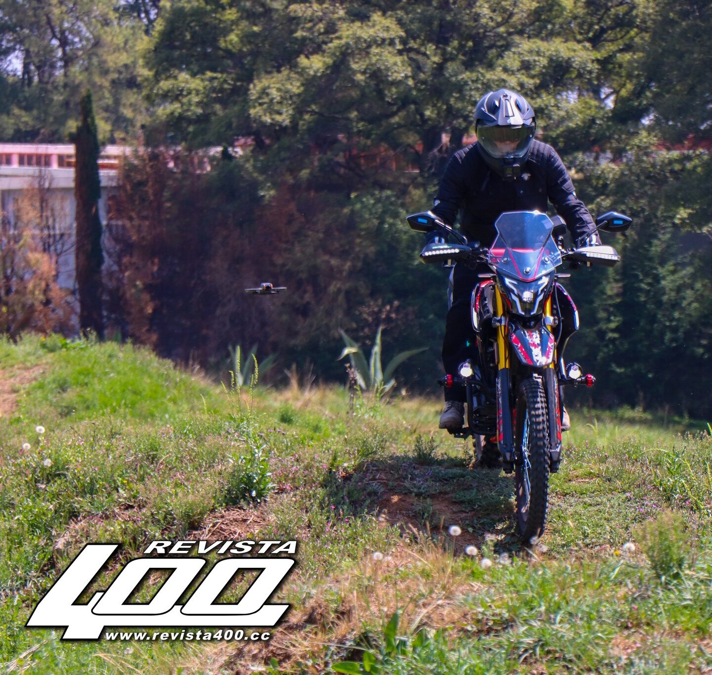 TEST DRIVE OFF-ROAD DE VENTO: CROSSMAX 330 RALLY Y DAKAR 330S