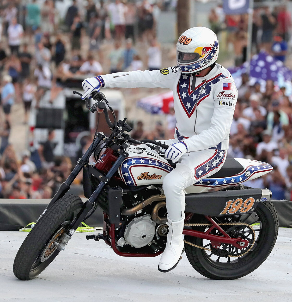 LA INDIAN SCOUT FTR750 QUE RECORDÓ A EVEL KNIEVEL