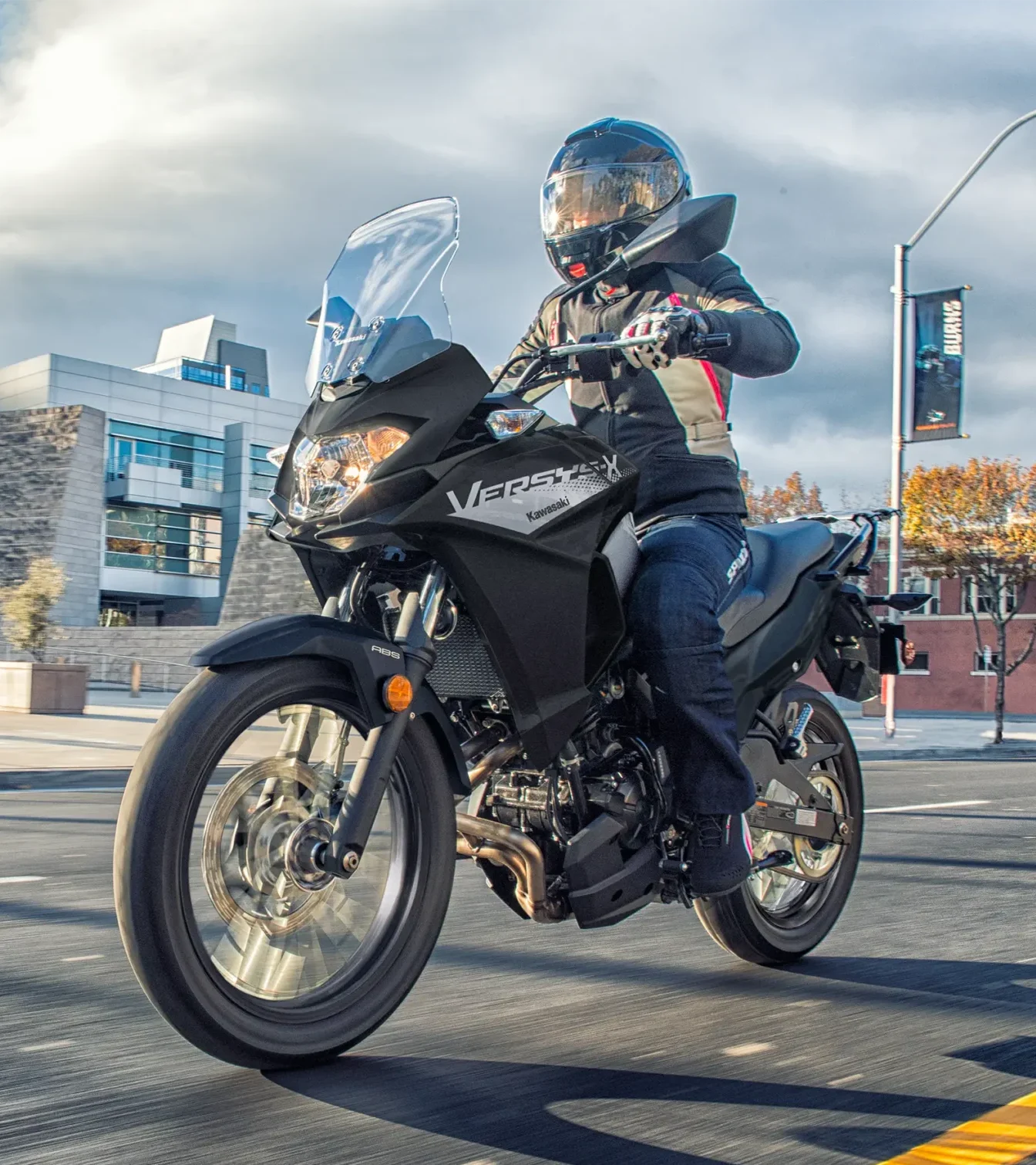 ASÍ ES LA KAWASAKI VERSYS-X 300 ABS 2026