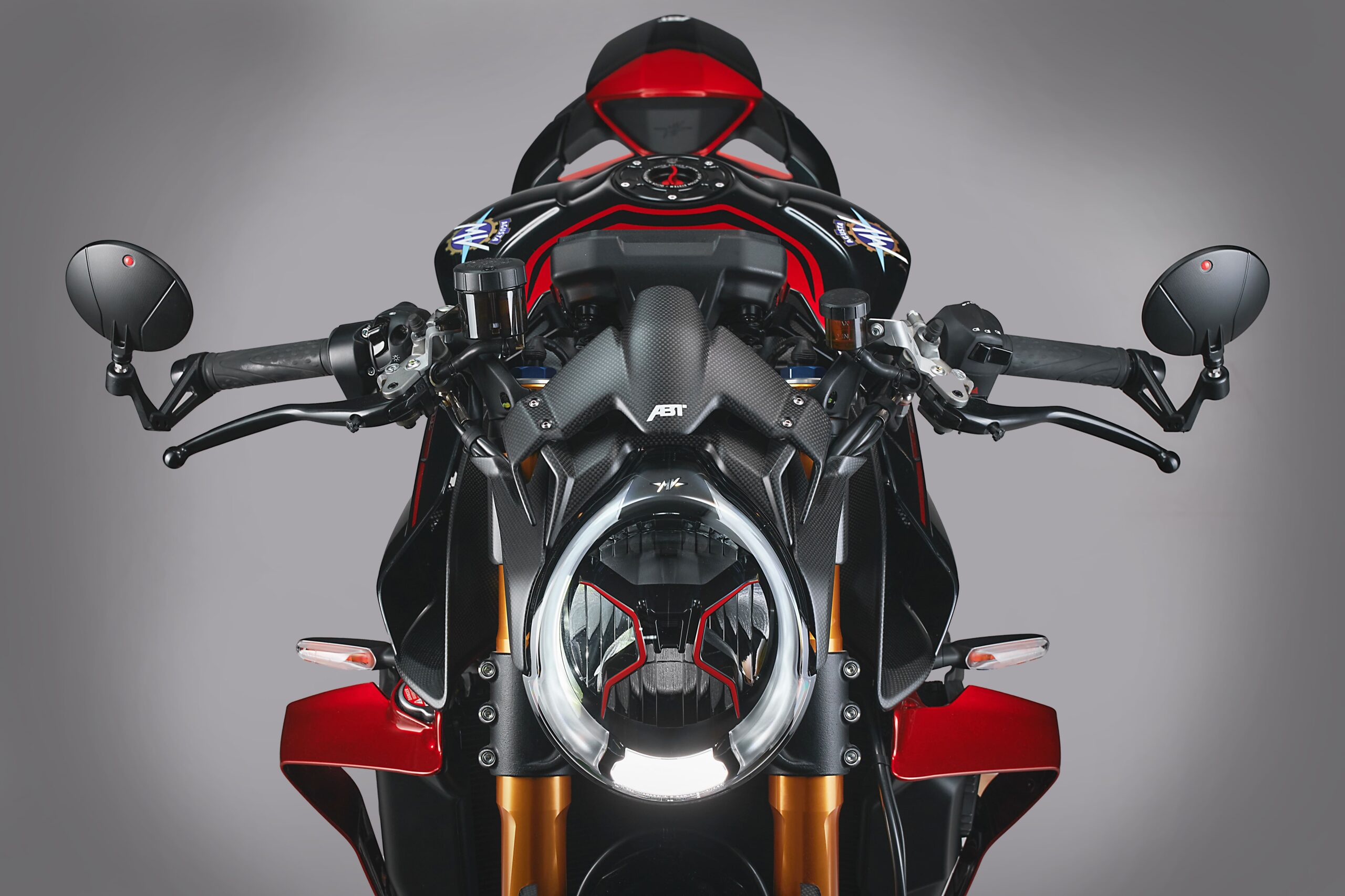 MV AGUSTA PRESENTA LA BRUTALE 1000 ABT