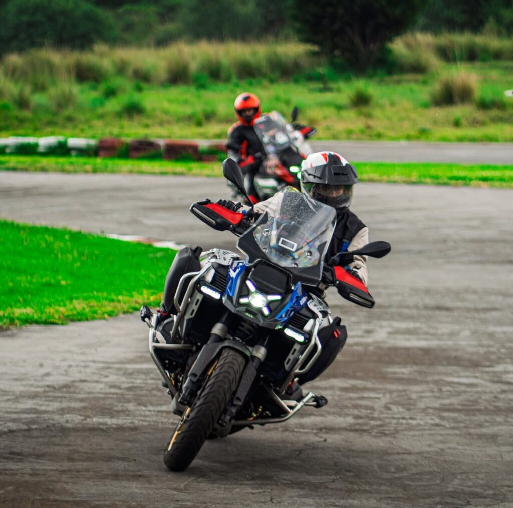 TRACK DAY POR BMW MOMENTUM SATÉLITE EN SABANETA