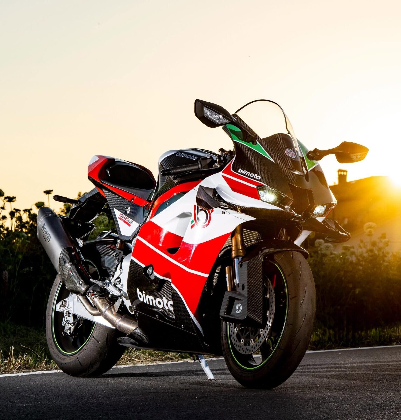 LA BIMOTA KB998 RIMINI 2027 ANUNCIA SU HOMOLOGACIÓN PARA CALLE