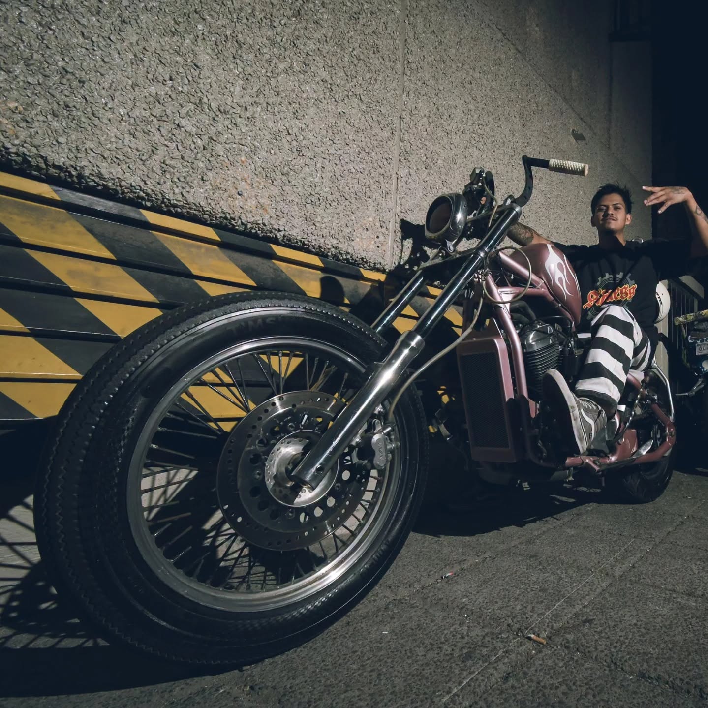 KUSTOM KOMPAS LLENARÁ DE PIEZAS ÚNICAS FICMOTO 2026