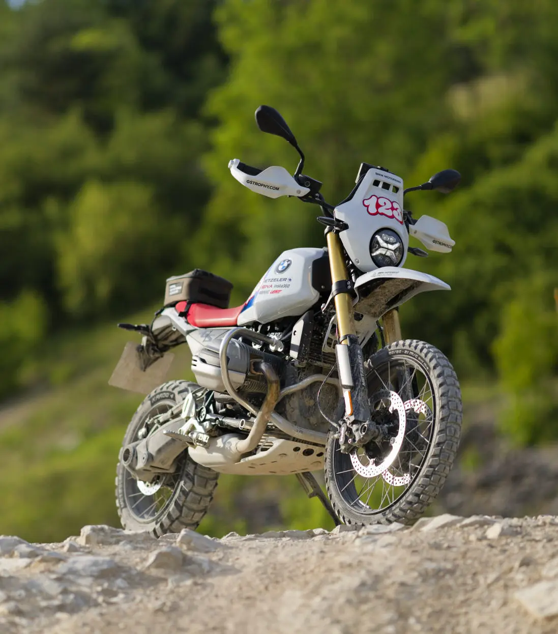 ASÍ ES LA R 12 G/S TROPHY COMPETITION BIKE DE BMW MOTORRAD