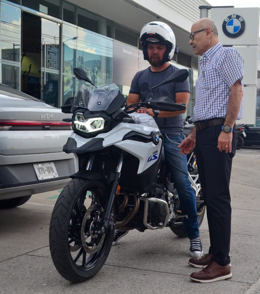 OPEN GARAGE & DEMO DAY POR BMW MOTORRAD HUB ATUÑANO